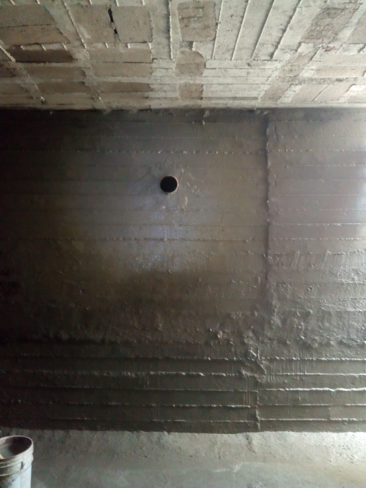 Cisterna impermeabilizada con cementoso